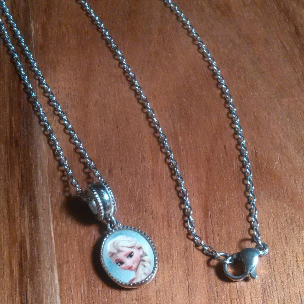 Disney Frozen Princess Anna and Elsa Stainless Steel Pendant Necklace + Keychain